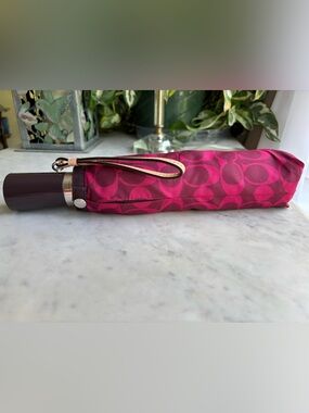 Coach Signature Red and Brown Automatic Umbrella NWOT